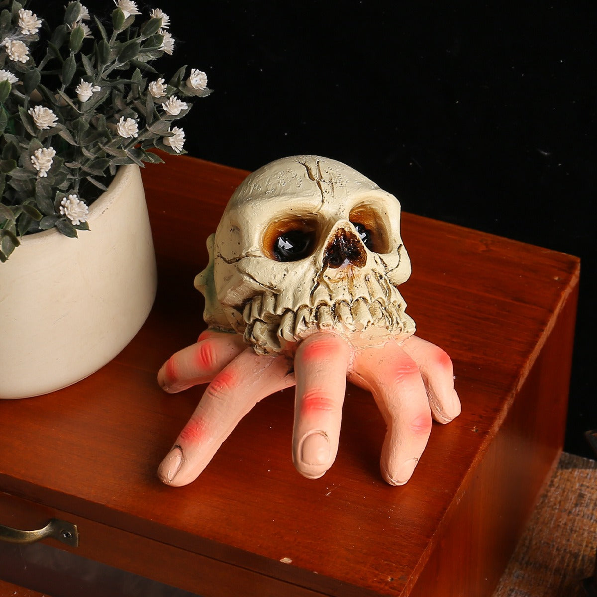 Halloween skull simulation hand horror garden resin ornaments ghost festival skull conch ghost hand spoof decorations