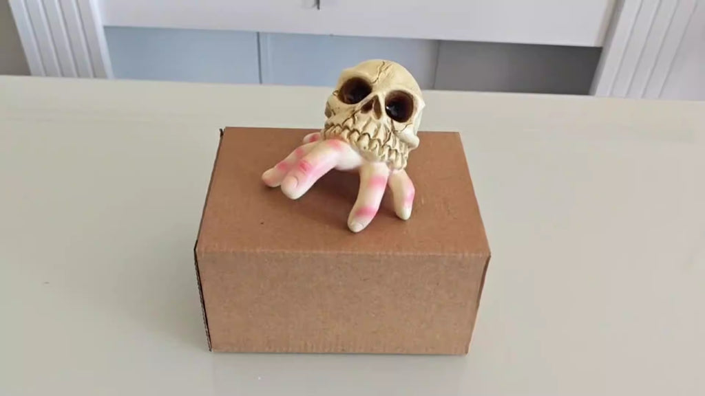 Halloween skull simulation hand horror garden resin ornaments ghost festival skull conch ghost hand spoof decorations