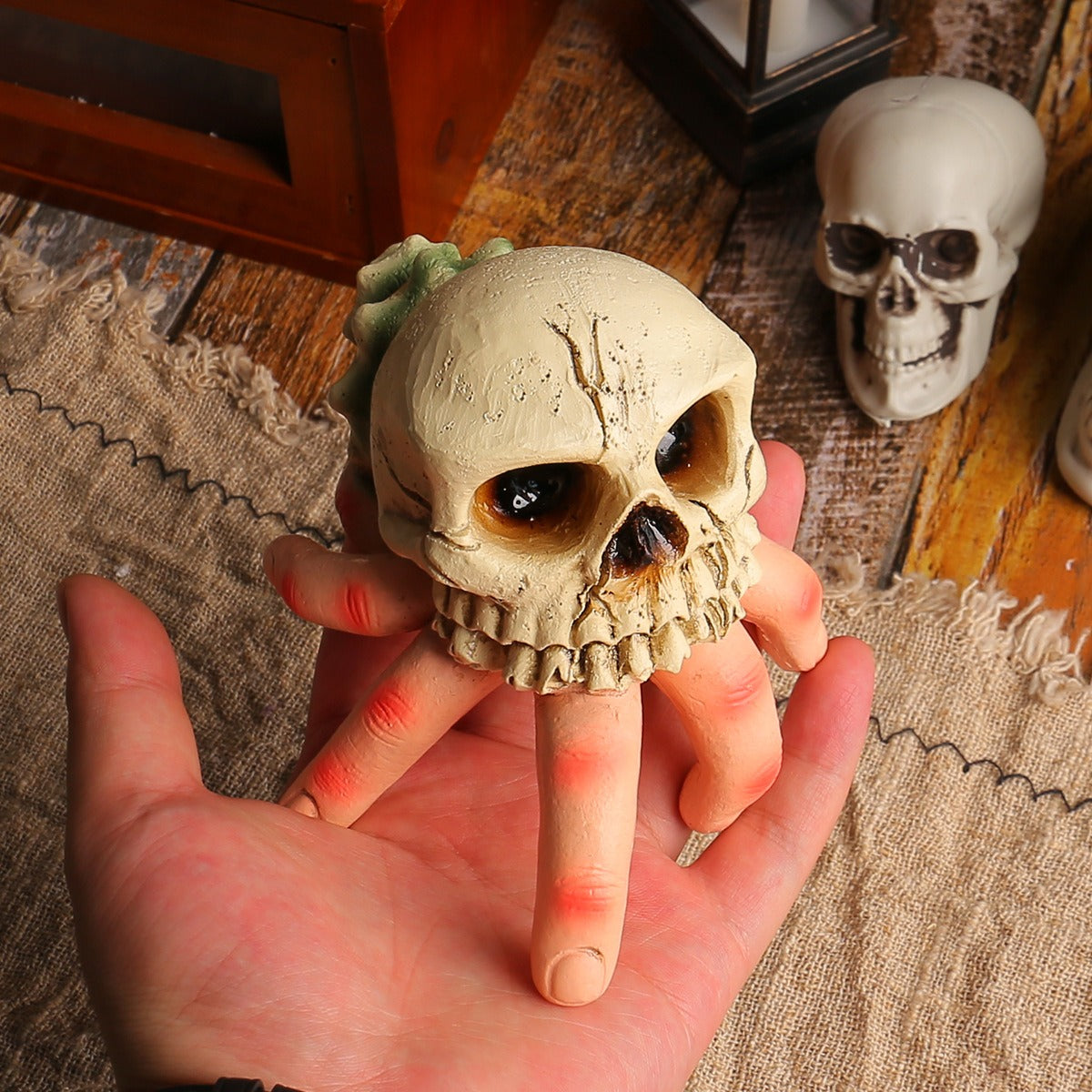Halloween skull simulation hand horror garden resin ornaments ghost festival skull conch ghost hand spoof decorations