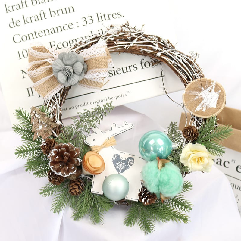 Christmas Decor Christmas Holiday Wreath – 8 Festive Designs